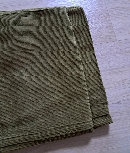 パンツの裾を手縫いで補修