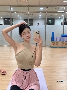 共同駐車場 シスターキム・スジ