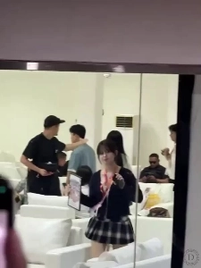 無計画なインドネシア旅行の主人公