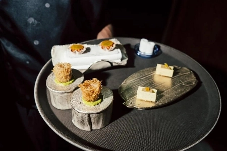 ジュオクはニューヨークでもミシュランの二つ星を獲得した。