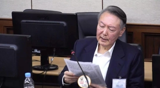 ユン・ソクヨル失明危機