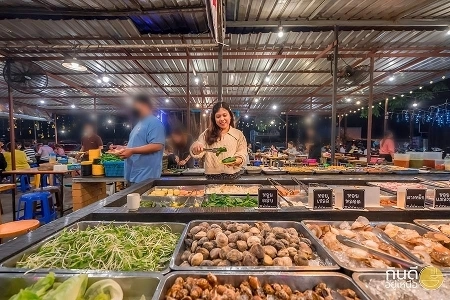 タイに住んでいるなら、時々向田のレストランを訪れるのは素晴らしいことです。
