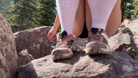 (SOUND)私の妹は一人でハイキングに行きます