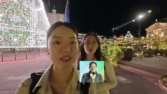 (SOUND)女性にガラケーを渡したときの本能的な反応