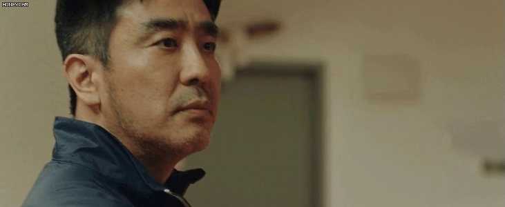 (SOUND)シャワー後に妻に裸体を見せる