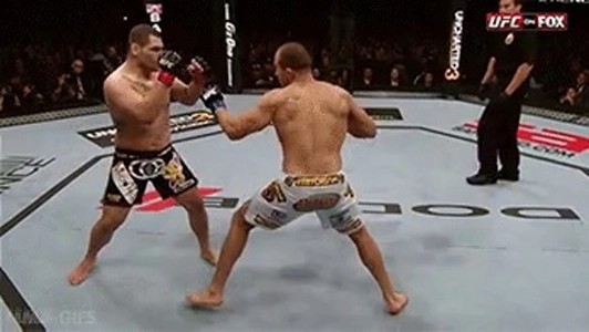 ハーツトゥハーツヨンvsアイレットウォニ。誰がかわいいですか？