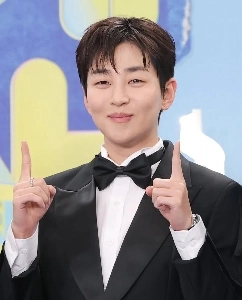 DinDin: “”””漢江の景色はゴミだ、私は「一人山」を見るために生きている””””