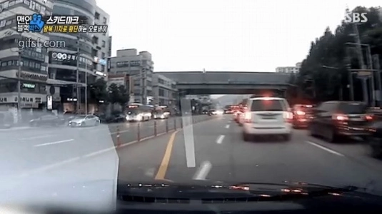 保険会社は8：2の事故を主張