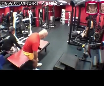 (SOUND)ソン・ジングクのジムが恥ずかしくてうめき声を上げる