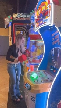 胸がときめくのを見てください