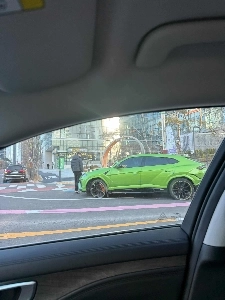 松島ニュータウンでランボルギーニ事故。