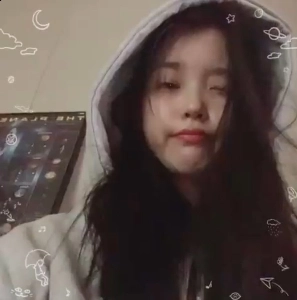 IUは可愛い大学の後輩って感じです。