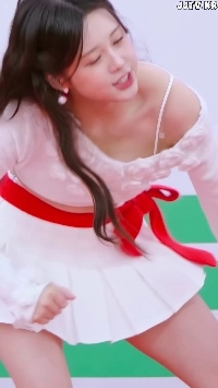 (SOUND)お辞儀をして震える正義のナヨン