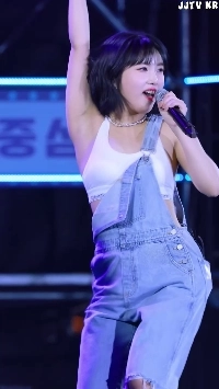 (SOUND)TRIBE ソウンサスペンダーと白のブラトップ