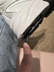 最近の靴はみんなこんな感じなんですか？？