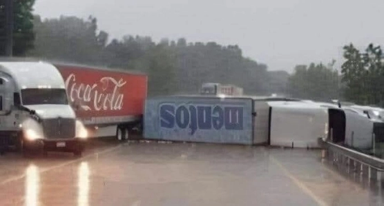 こうして終わって良かったトラック事故。