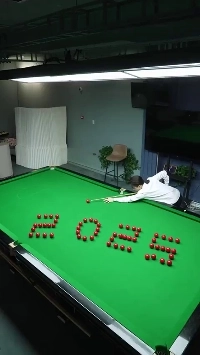 (SOUND)ビリヤード ボールで新年を祝う.mp4