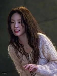 (SOUND)この顔でもう30歳だなんて信じられない。