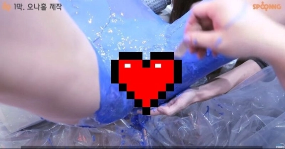 最近はオナホールとウンジを見ています。