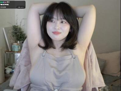 ソラムイングは横乳がエプロンのように突き出ている伝説ですㅗㅜㅑ