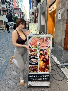 日本の韓国家庭料理店.jpg