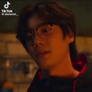 (SOUND)俳優イ・ジュニョン(弱い英雄金星大帝)イケメンですよね??.swf