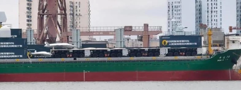 中国の不審コンテナ船