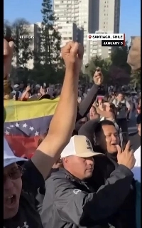 世界中のベネズエラ人が歓声を上げる