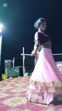 (SOUND)インドで一般的なベリーダンスのパフォーマンス。