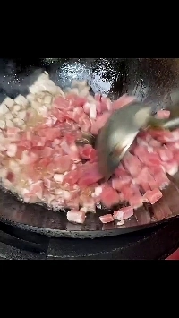 (SOUND)今でも黒豆麺を豚脂で炒める中華料理店.mp4