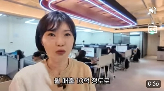 1 日に 500 本の動画をアップロードする会社