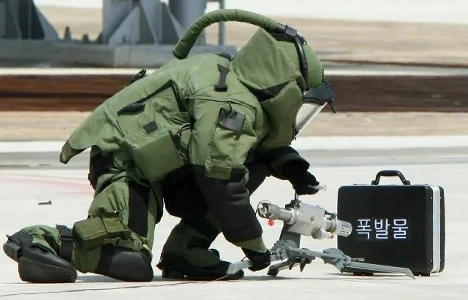 8 ゲームを終了してガールフレンドを見つけてください “”””何か変わったことはありますか?””””