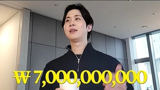 300万回再生されているYouTuberなら、いい家に住んでいるでしょう。