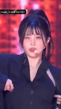 (SOUND)ポニーテール Fromis_Nine ソン・ハヨン ノースリーブ ベスト 脇の下