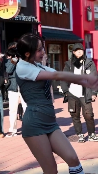 (SOUND)オフィスルックダンス大道芸