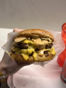 テジョンバーガーベイト大田市庁店に行ってきました。