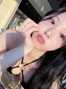 Shin_e_g (sin_e_g) ビキニのナイスボディ