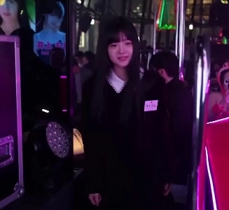 (SOUND)新人AV男優のgif画像