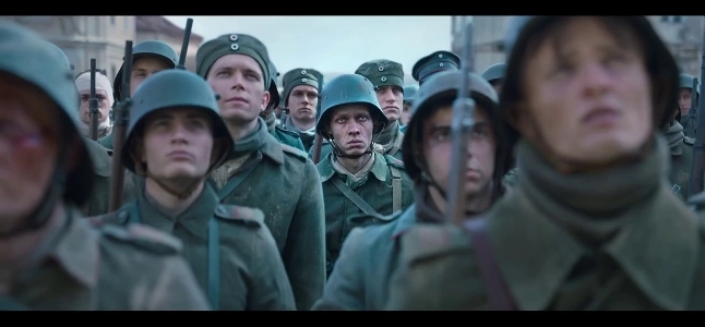 (SOUND)＜西部戦線は問題なし＞兵士たちが精神を病んでいると思われる場面