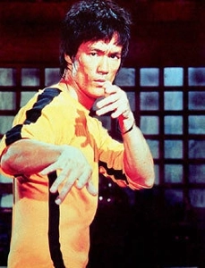 ブルース・リーは歴史上最も人気のある有名人トップ10の一人ですか?