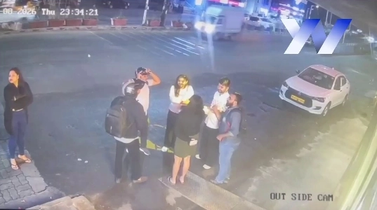 (SOUND)cctv) インドの飲酒運転事故 mp4