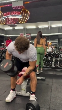 (SOUND)ヘルチャン災害は姉の後ろで運動中に起きた。