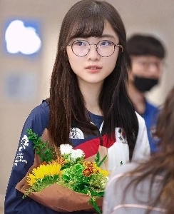 ㅆ級）レジェンドが「フェイカーが女性だったら今頃あの立場にいただろうか？」という投稿に真っ向から反論。