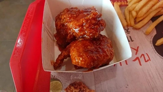 今ではあまり見かけなくなった、昔ながらの味付け鶏の味。