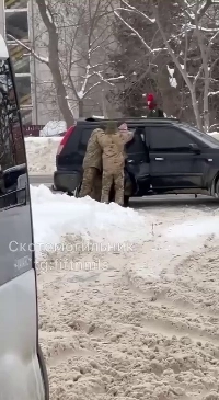 (SOUND)ウクライナ人男性が今日も徴兵される