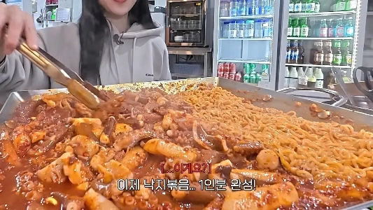 紫陽「」「これでタコ炒め１人前完成です！」「」